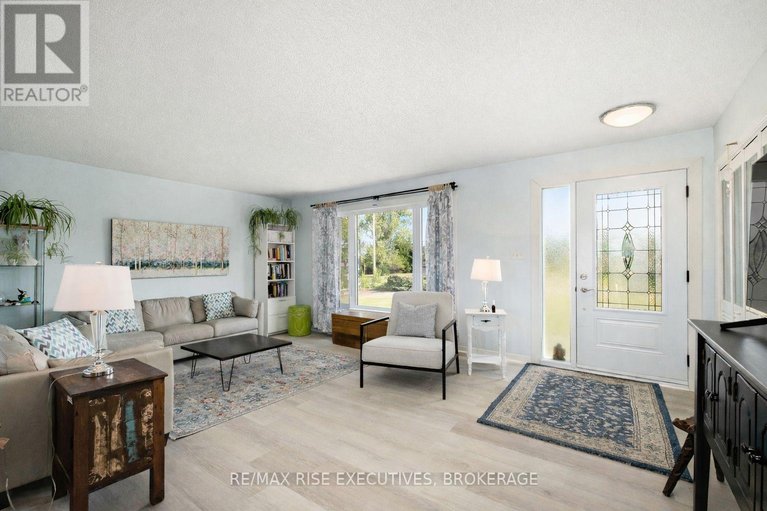 29461204/187-jodi-lane/drummondnorth-elmsley-north-elmsley-twp/drummondnorth-elmsley/ontario/K7H3C7_4