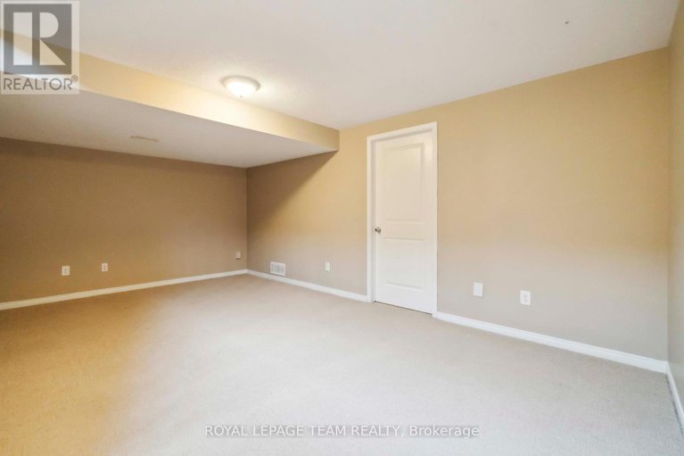 28627501/910-caldermill-private/stonebridge/ottawa/ontario/K2J0Z7_23