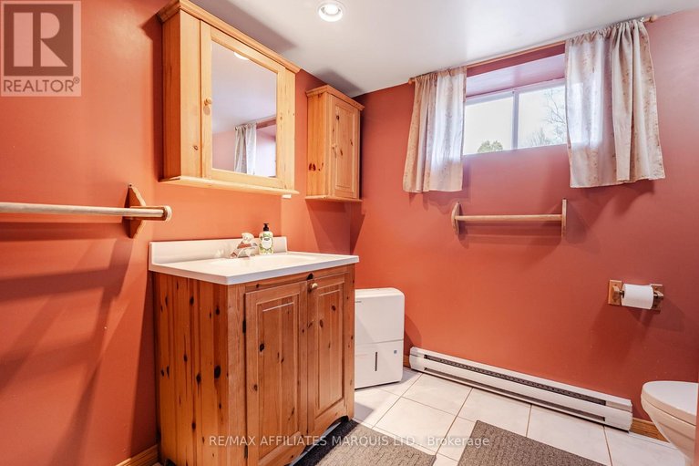 29466864/18824-glen-road/south-glengarry-charlottenburgh-twp/south-glengarry/ontario/K0C2J0_41