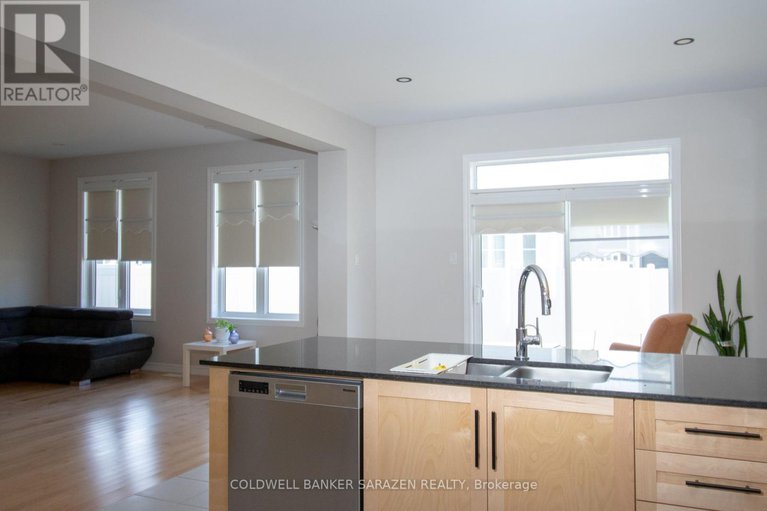 28909452/213-meynell-road/goulbourn-twp-from-franktown-rdsouth-to-rideau/ottawa/ontario/K0A2Z0_12