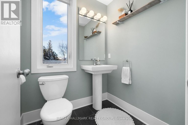 29319261/3311-barlow-crescent/dunrobin-shores/ottawa/ontario/K0A1T0_5