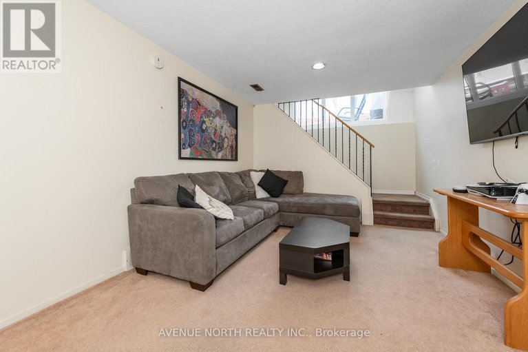 29251026/128-midsummer-terrace/queenswood-heights-south/ottawa/ontario/K1E3V3_40