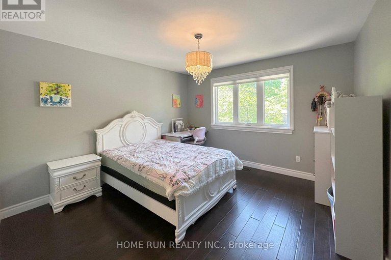 29592563/35-blue-heron-court/rockcliffe/ottawa/ontario/K1L8J7_30