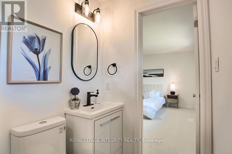 28730911/77-seabrooke-drive/glencairnhazeldean/ottawa/ontario/K2L2K4_34