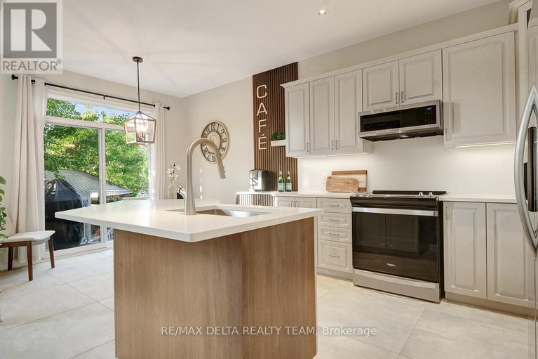 28847378/1971-schroeder-crescent/springridgeeast-village/ottawa/ontario/K4A4P7_13