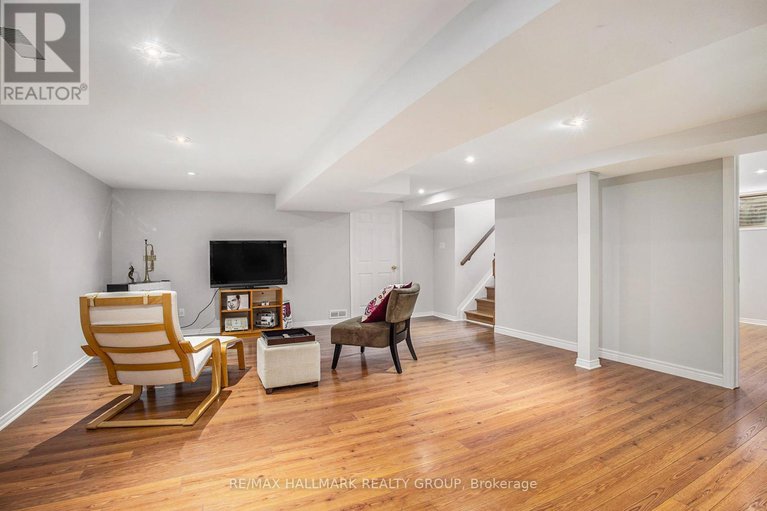 28317250/199-old-colony-road/glencairnhazeldean/ottawa/ontario/K2L1M6_14