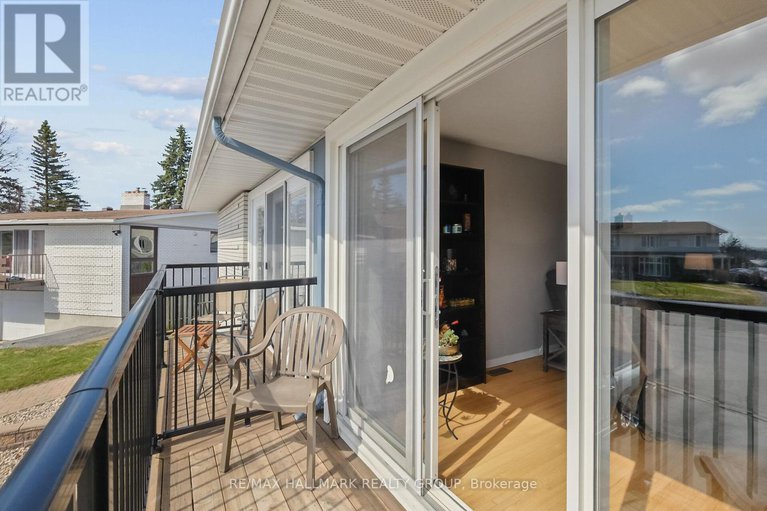 28228944/1811-applegrove-court/beacon-hill-south/ottawa/ontario/K1J6S4_7