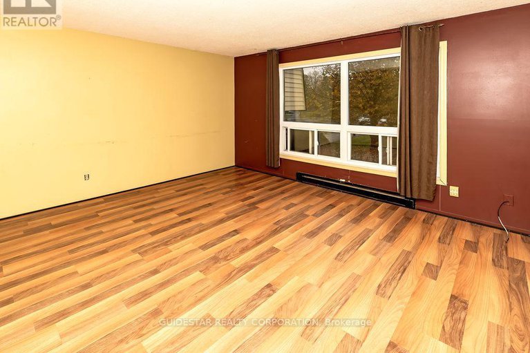 29052173/122-renova-private/riverview-park/ottawa/ontario/K1G4C6_6