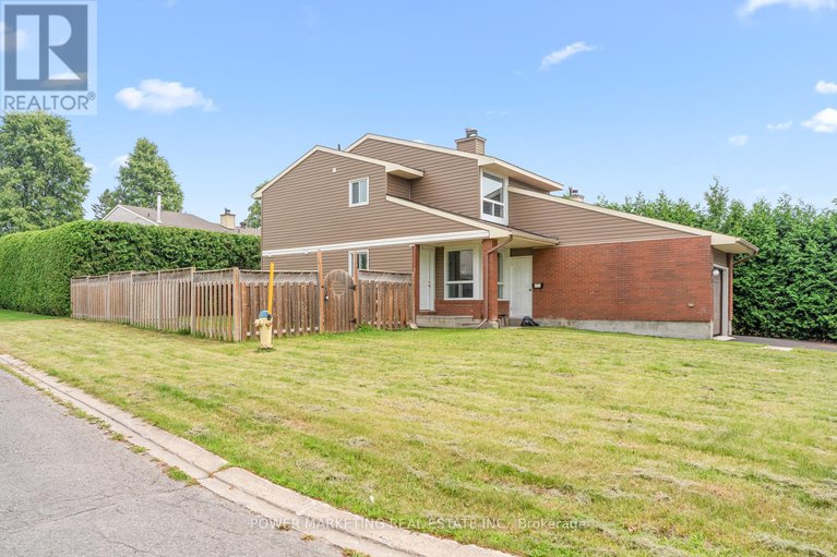 28583636/1631-saxony-crescent/pineview/ottawa/ontario/K1B5K8_3