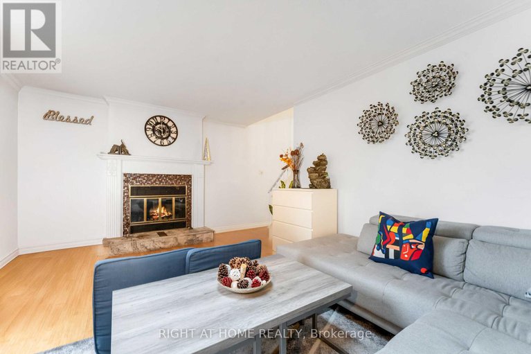28765725/18-shetland-way/bridlewood/ottawa/ontario/K2M1R9_22
