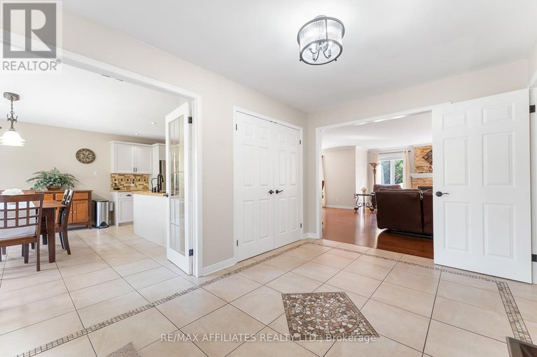 28985818/14-panandrick-view-drive/rural-kanata-central/ottawa/ontario/K2W1A5_5