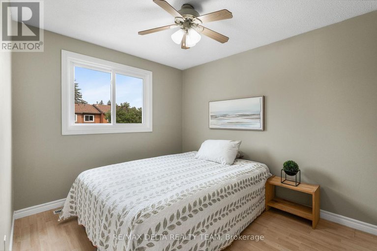 28607789/20-2000-falkirk-crescent/blackburn-hamlet-south/ottawa/ontario/K1B4Y7_15