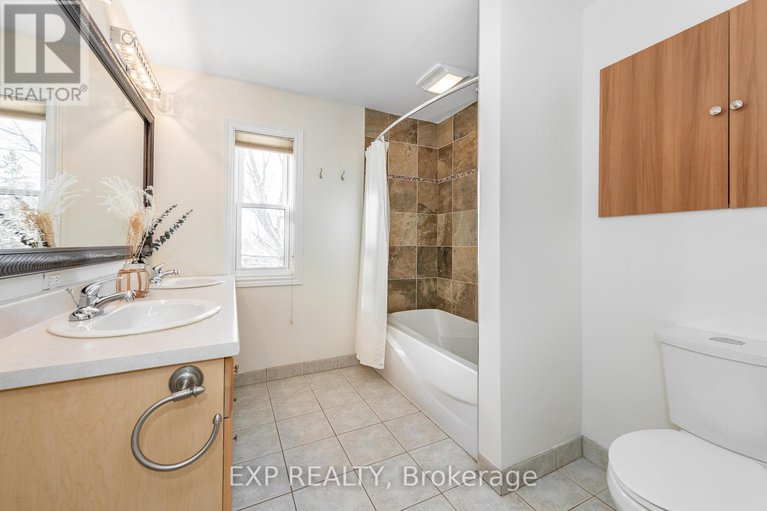 29307640/524-wolffdale-crescent/overbrookcastle-heights/ottawa/ontario/K1K1N5_28