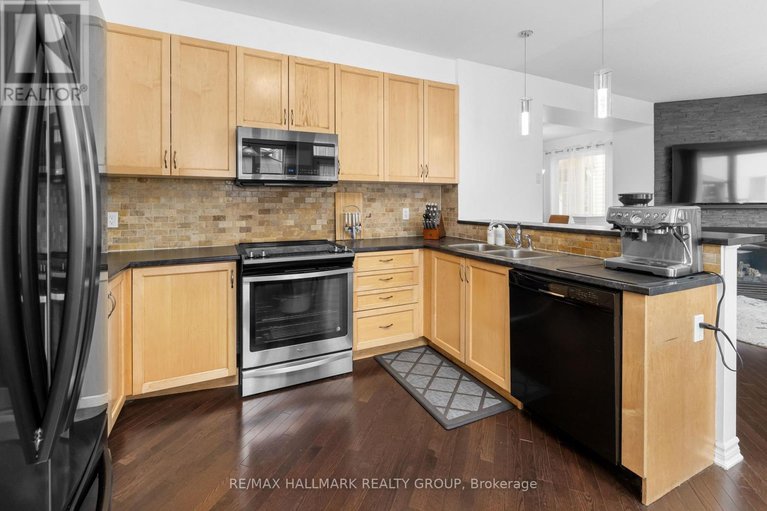 29682399/529-dundonald-drive/half-moon-bay/ottawa/ontario/K2J5X1_16