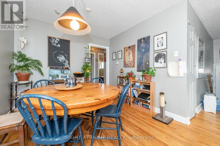 28537509/2421-iris-street/parkway-park/ottawa/ontario/K2C1C7_8