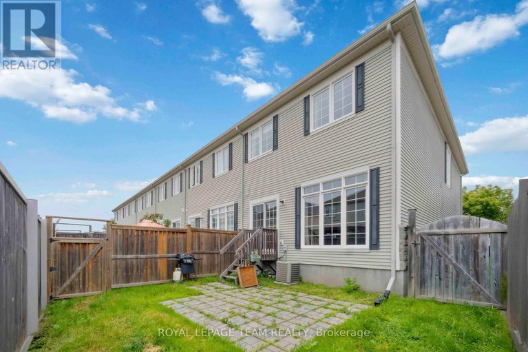 28627501/910-caldermill-private/stonebridge/ottawa/ontario/K2J0Z7_28