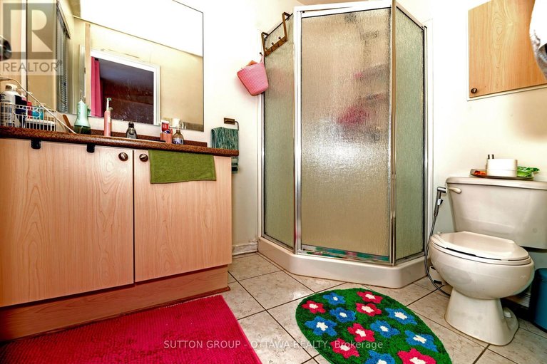 29530917/110-chartley-private/ridgemont/ottawa/ontario/K1V2J6_21