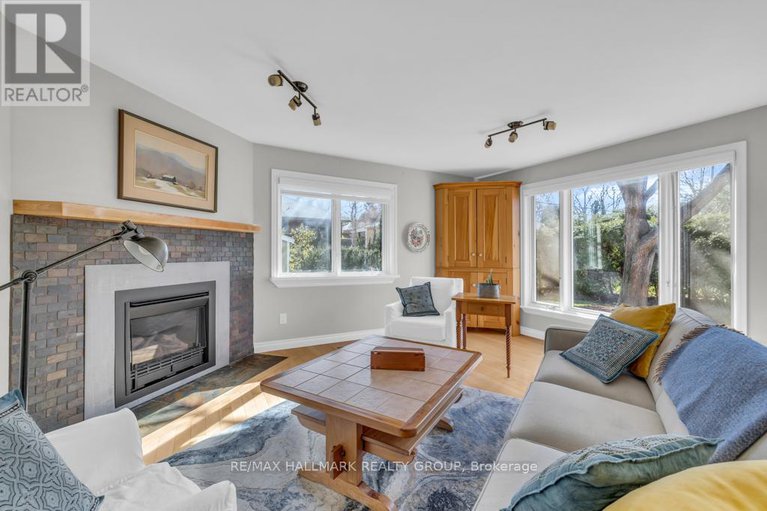 29420428/655-mansfield-avenue/laurentianview/ottawa/ontario/K2A2T5_13