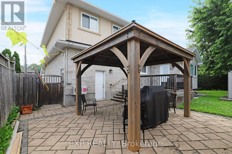 28625166/1382-fisher-avenue/city-viewskylinefisher-heightsparkwood-hills/ottawa/ontario/K2C1X1_34