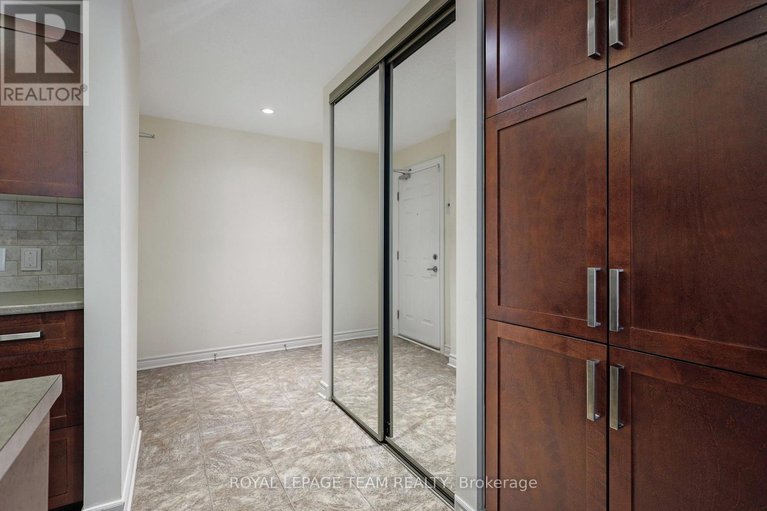 29142167/4-385-paseo-private/centrepointe/ottawa/ontario/K2G4N7_5