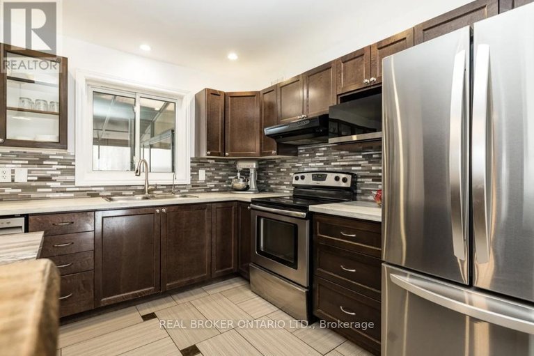 29602839/1916-drummond-concession-7-road/drummond-n-elmsley-drummond-twp/drummondnorth-elmsley/ontario/K7H3C6_16