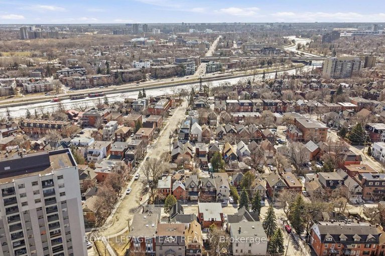 29685321/8-lewis-street/ottawa-centregolden-triangle/ottawa/ontario/K2P0S3_22