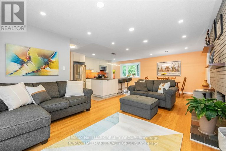 29395719/9-newbury-avenue/borden-farmstewart-farmcarleton-heightsparkwood-hills/ottawa/ontario/K2E6K7_7