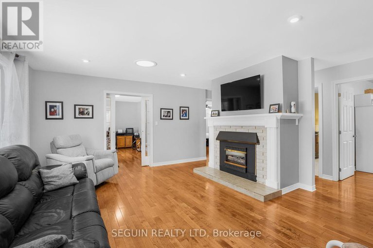 28618443/373-front-road-w/champlain-twp/champlain/ontario/K0B1K0_18