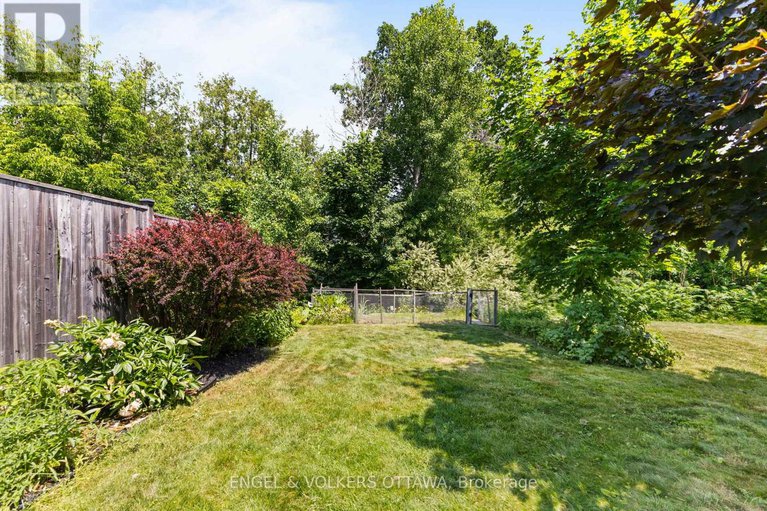 28528943/18-mccooeye-lane/stittsville-central/ottawa/ontario/K2S1B9_31