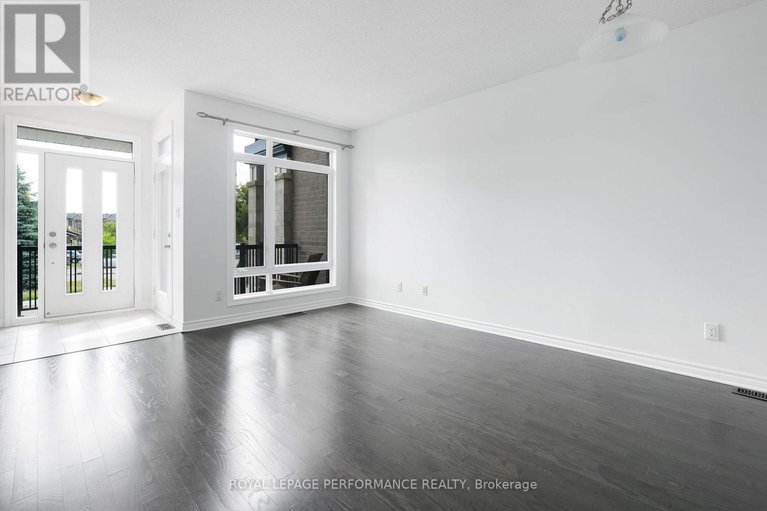 29414208/53-121-poplin-street/riverside-southgloucester-glen/ottawa/ontario/K4M0G7_13