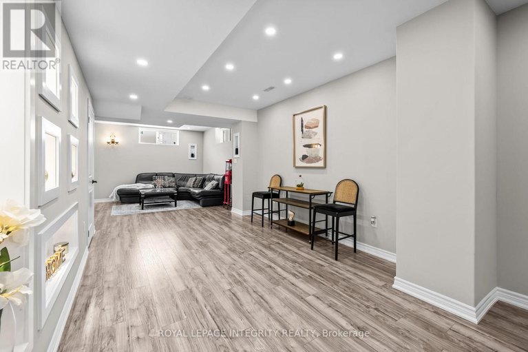 29578407/208-rover-street/emerald-meadowstrailwest/ottawa/ontario/K2V0G2_35