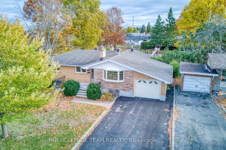 29083741/12-oakview-avenue/meadowlandscrestview/ottawa/ontario/K2G3A1_2