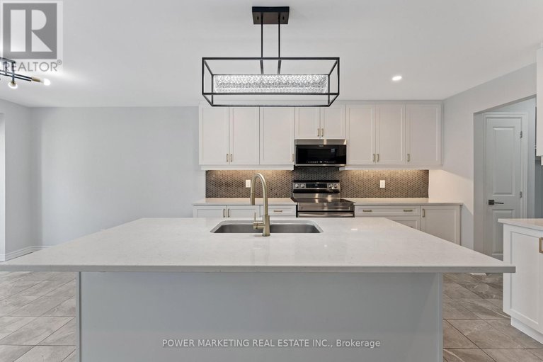 29041000/815-henslows-circle/avalon-west/ottawa/ontario/K4A5H6_11