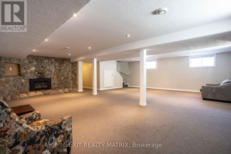 29420429/2127-kingsley-street/clarencerockland-twp/clarence-rockland/ontario/K0A1E0_29