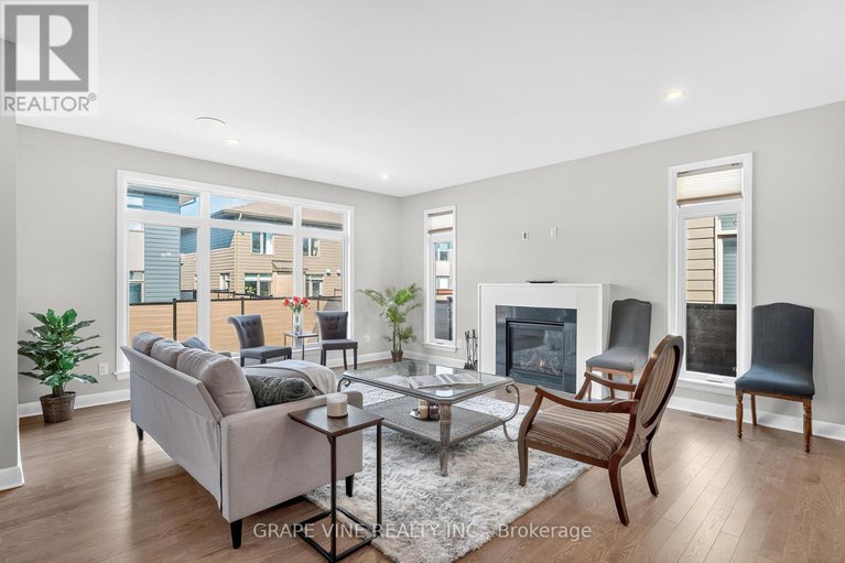 28743049/525-pimiwidon-street/cfb-rockcliffe-and-area/ottawa/ontario/K1K5A1_18