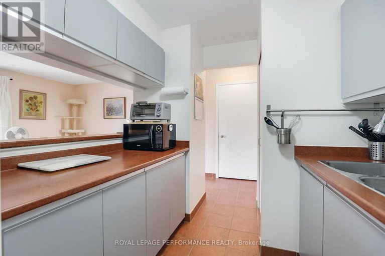 29281188/412-280-brittany-drive/viscount-alexander-park/ottawa/ontario/K1K4M4_9