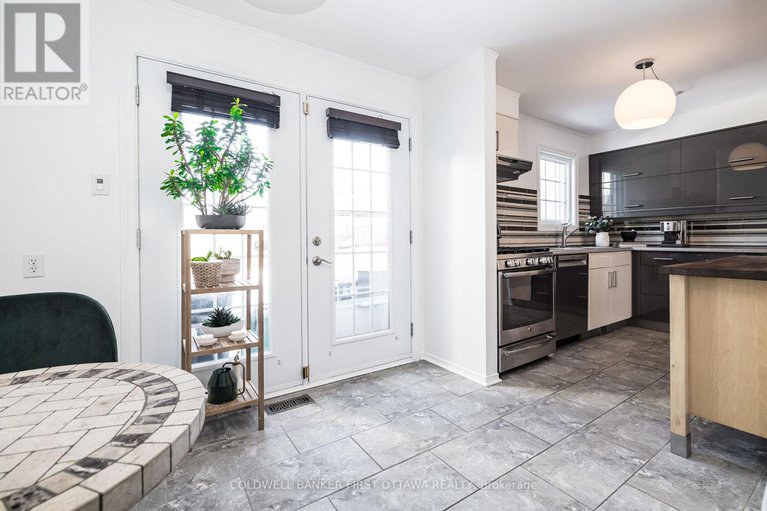 29424384/309-kintyre-private/carleton-square/ottawa/ontario/K2C3M6_17