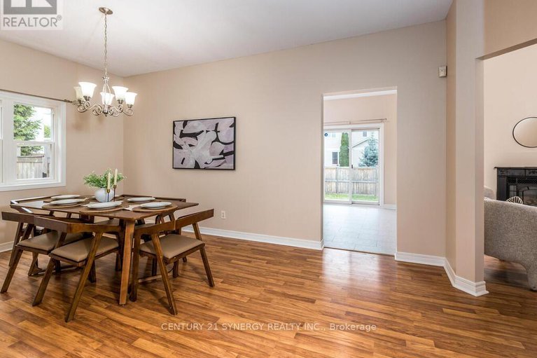 29081852/34-eliza-crescent/stittsville-south/ottawa/ontario/K2S2A3_9