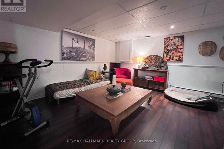 29272340/4-cadence-gate/bridlewood/ottawa/ontario/K2M1G9_22