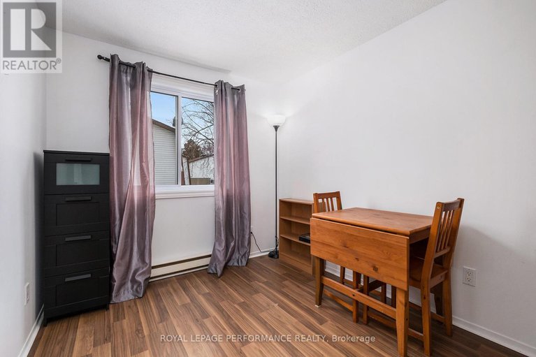28652636/20-lovell-lane/westcliffe-estates/ottawa/ontario/K2H9B6_16