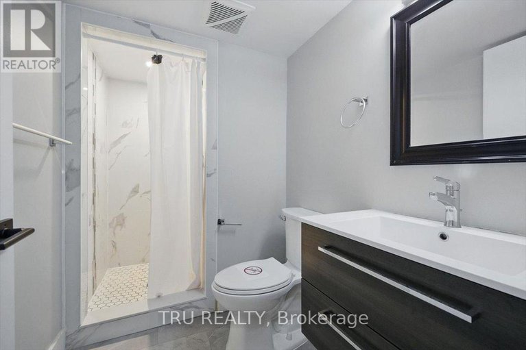 28427630/2114-balharrie-avenue/hawthorne-meadows/ottawa/ontario/K1G1G5_31