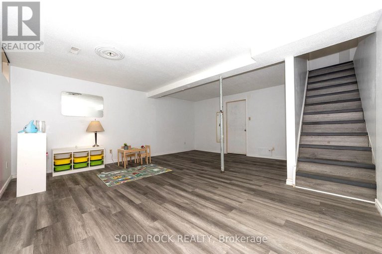 28779716/348-monica-crescent/bilberry-creekqueenswood-heights/ottawa/ontario/K1E3N5_22