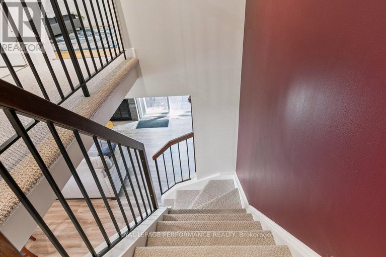 28575649/75-1646-du-sommet-place/chateauneuf/ottawa/ontario/K1C4Y9_24