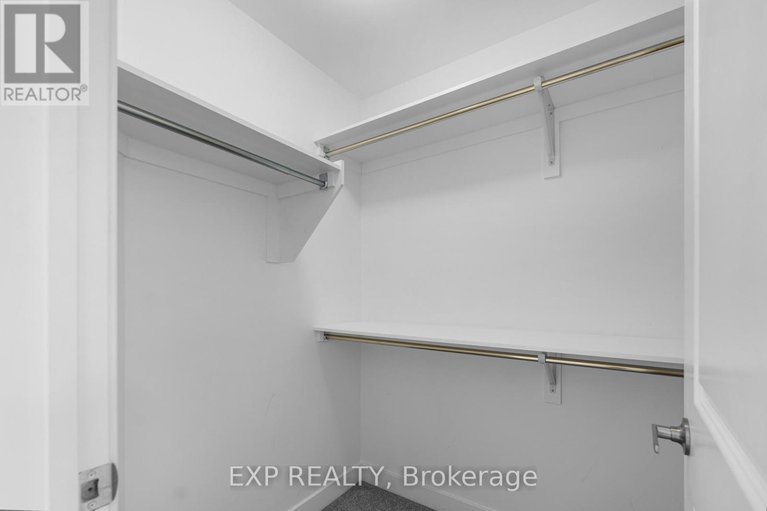 29337929/27-moosonee-crescent/riverside-southgloucester-glen/ottawa/ontario/K4M0L9_24