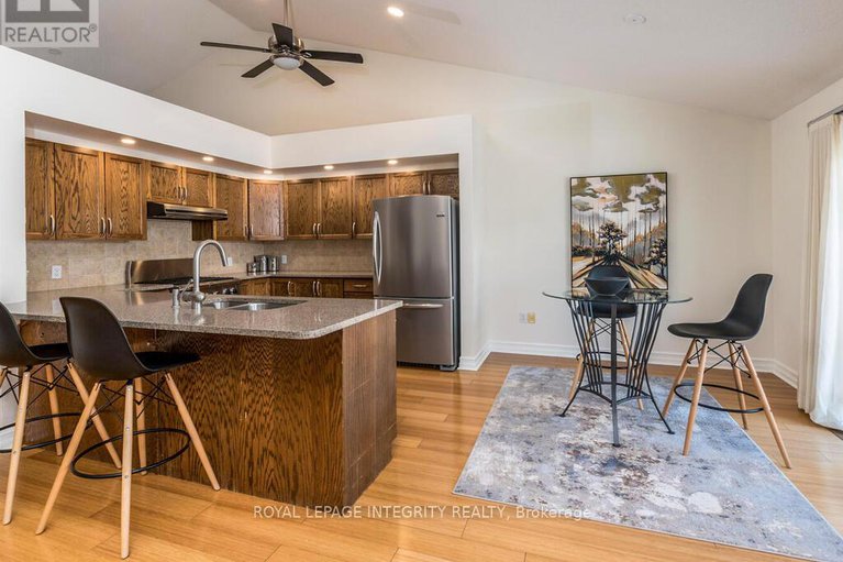 29305023/223-willow-creek-circle/strandherd/ottawa/ontario/K2G7B1_14