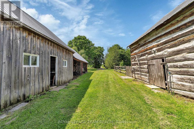 28658646/8202-flewellyn-road/remainder-of-stittsville-area/ottawa/ontario/K0A1B0_25