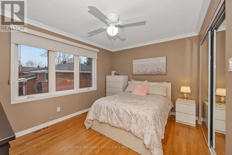 29559771/2691-colman-street/riverside-park/ottawa/ontario/K1V8J7_26