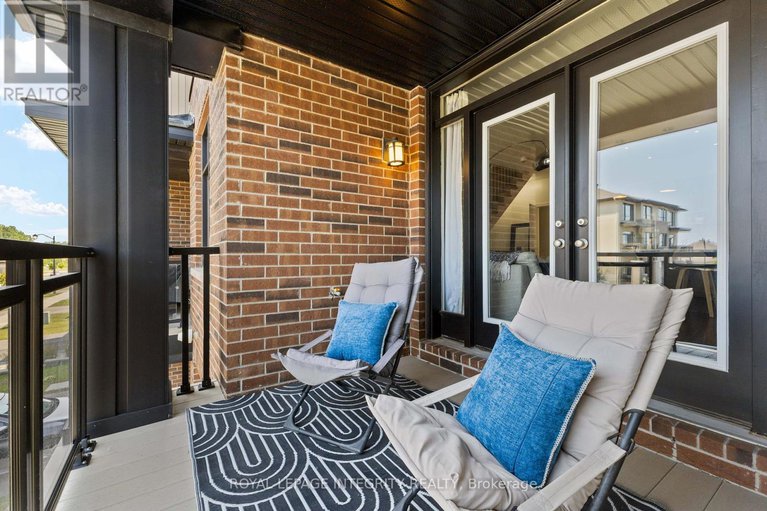 28756999/611-compass-street/mer-bleuebradley-estatesanderson-park/ottawa/ontario/K1W0J8_21