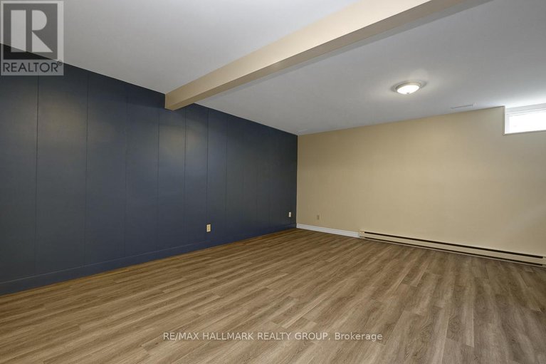 29211937/1701-lafrance-drive/queenswood-heights-south/ottawa/ontario/K1E2L7_25