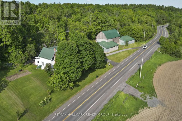28544357/4240-carp-road/huntley-ward-north-east/ottawa/ontario/K0A1L0_34
